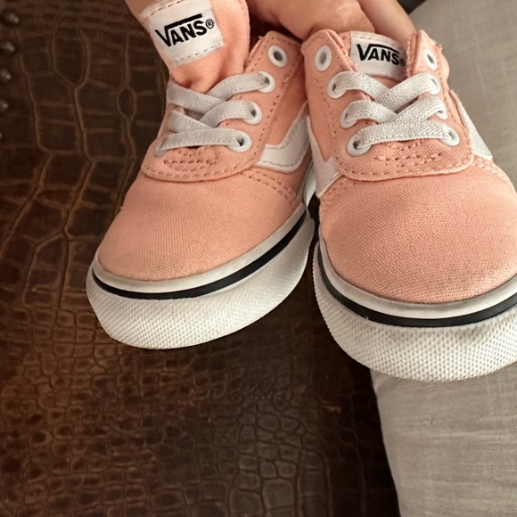 Vans size 5 toddler sneaker shoe girls pink - Picture 2 of 7